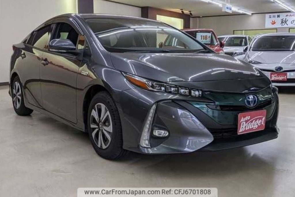 prius vs prius prime