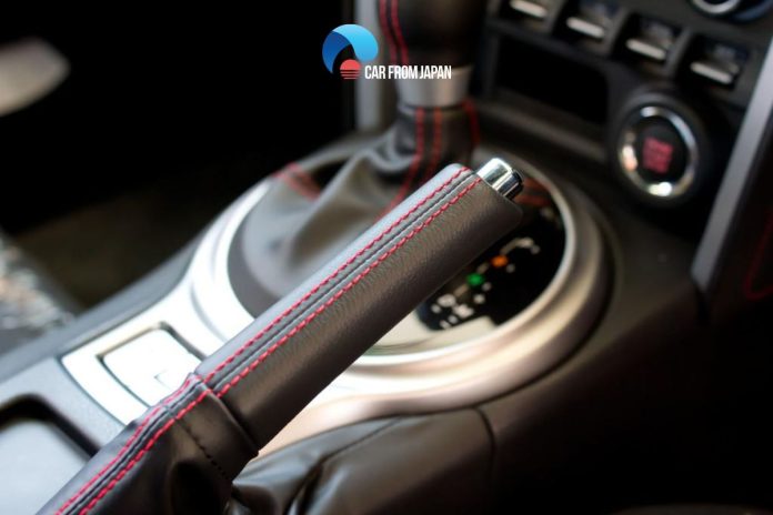 how does handbrake work