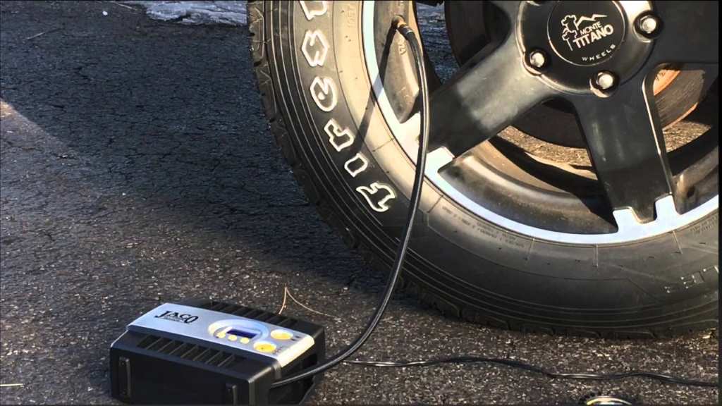 how to pump up tubeless tires