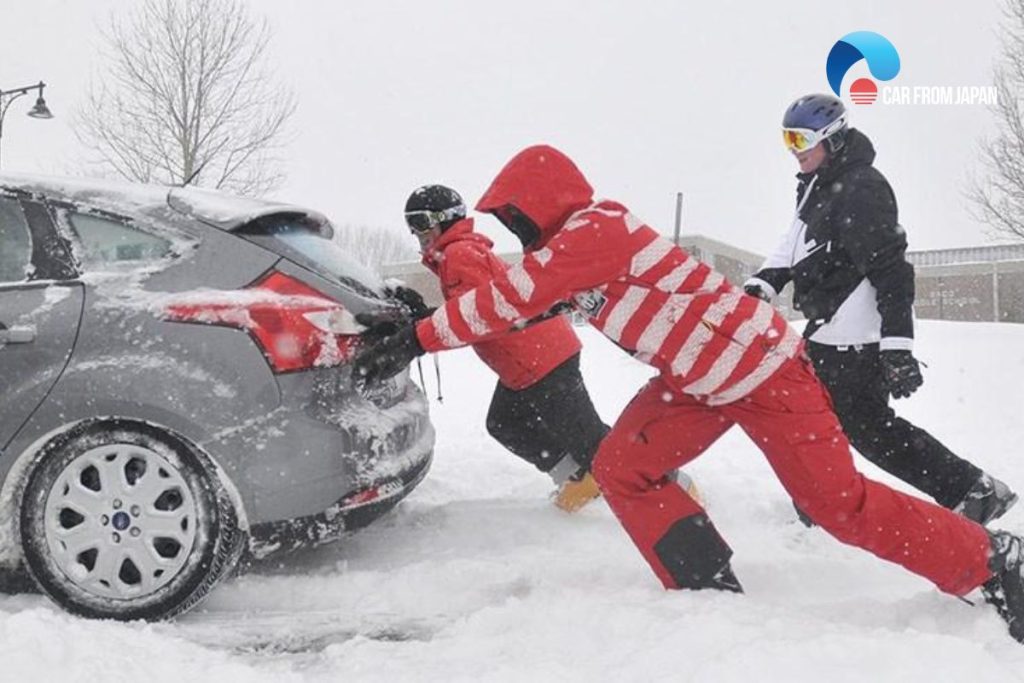how to jumpstart a dead battery without another car