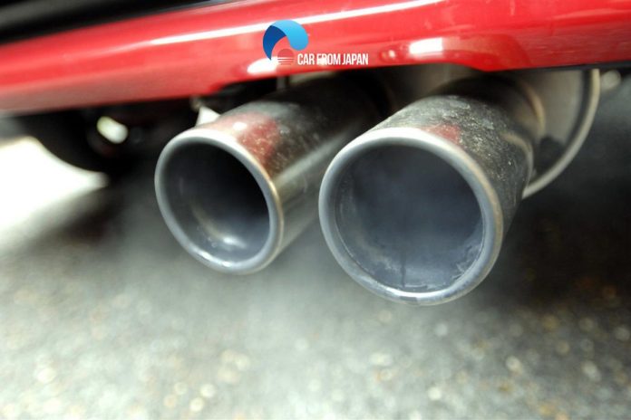 hole in muffler