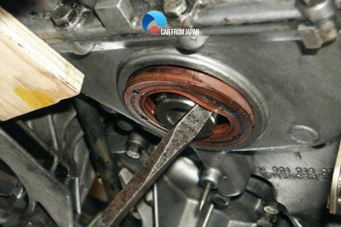 rear main seal leak