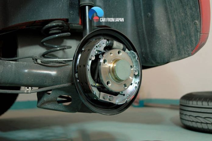 why disc and drum brakes are used in the front and rear