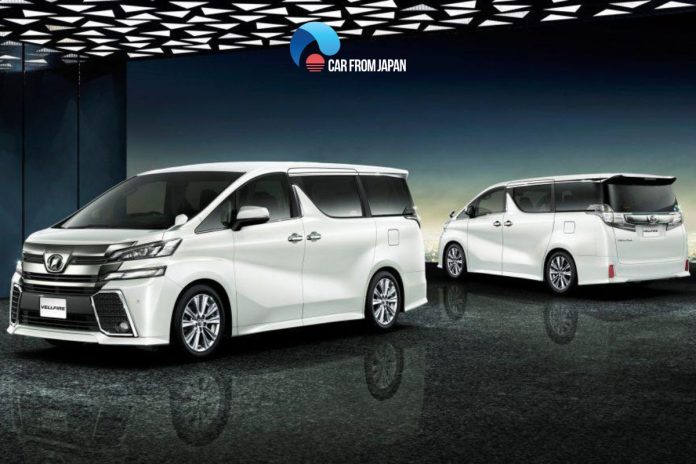 Nissan Elgrand vs Toyota Vellfire