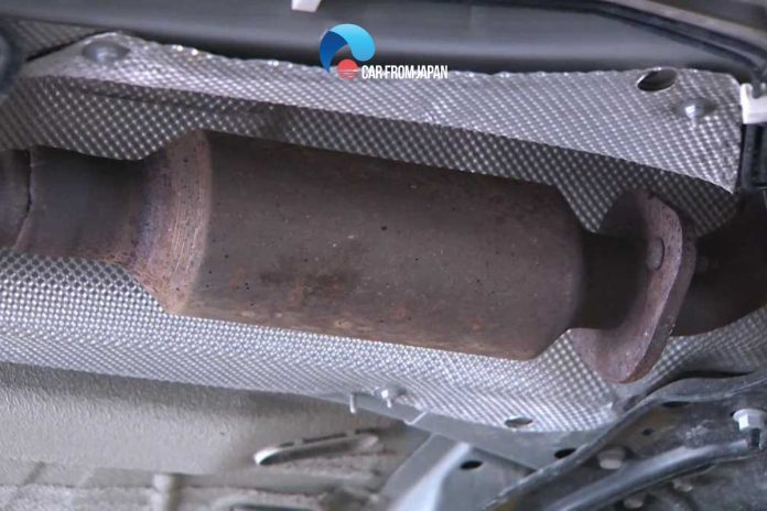 how to clean catalytic converter without removing it